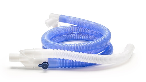 Photograph of Evaqua 2™ breathing circuit attached to MR290 humidification chamber 